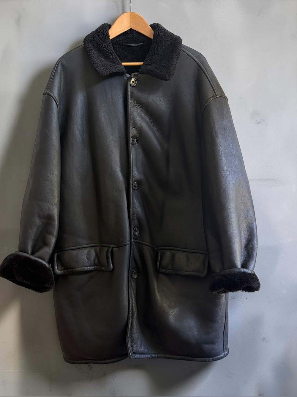 BOSS Hugo Boss Vintage 100% Lambskin Shearling Leather Coat Black EU 52